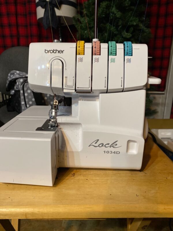 Serger sewing Machine